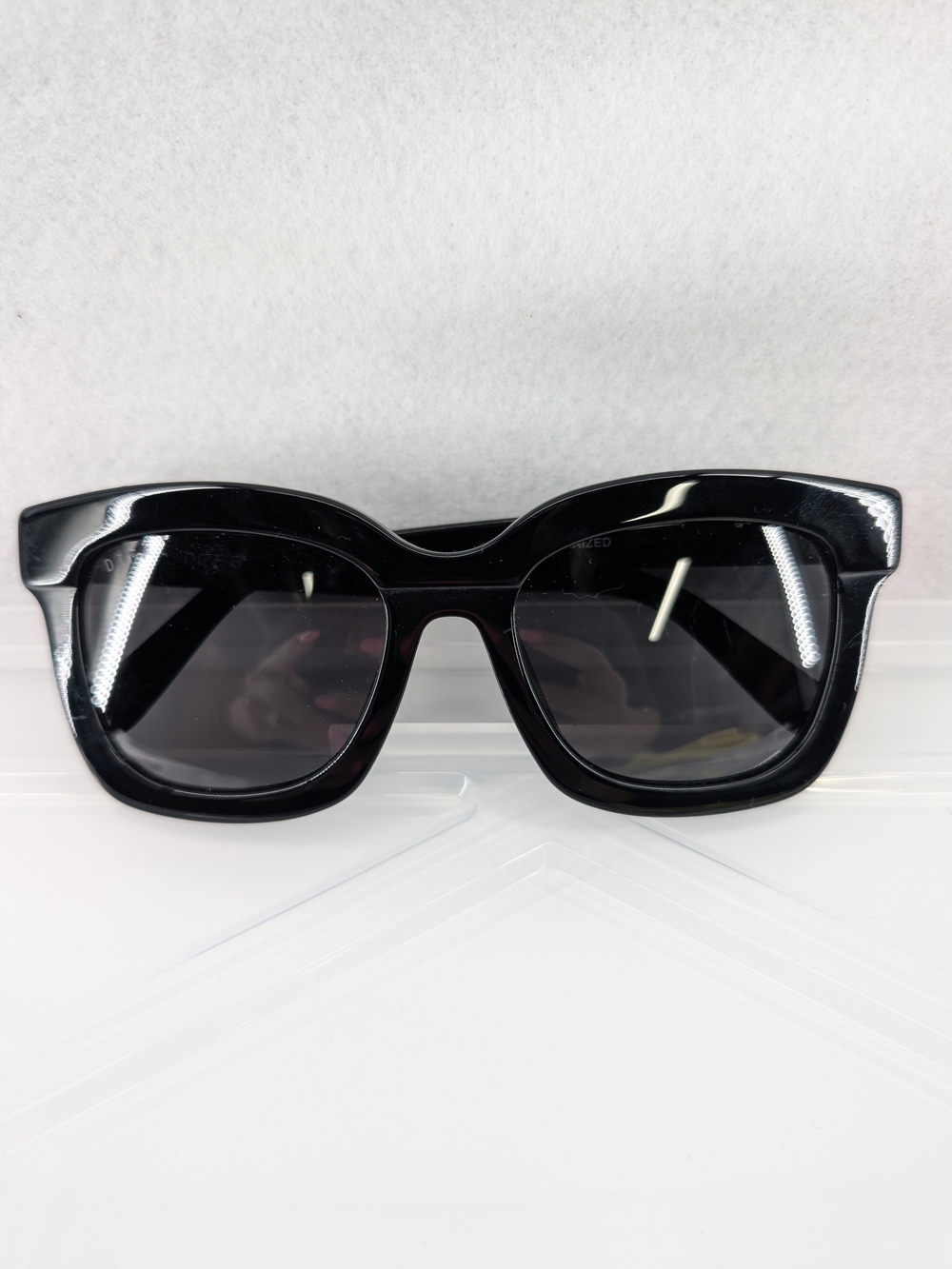 DIFF Eyewear Carson Sunglasses in shiny black with dark smoke polarized lenses